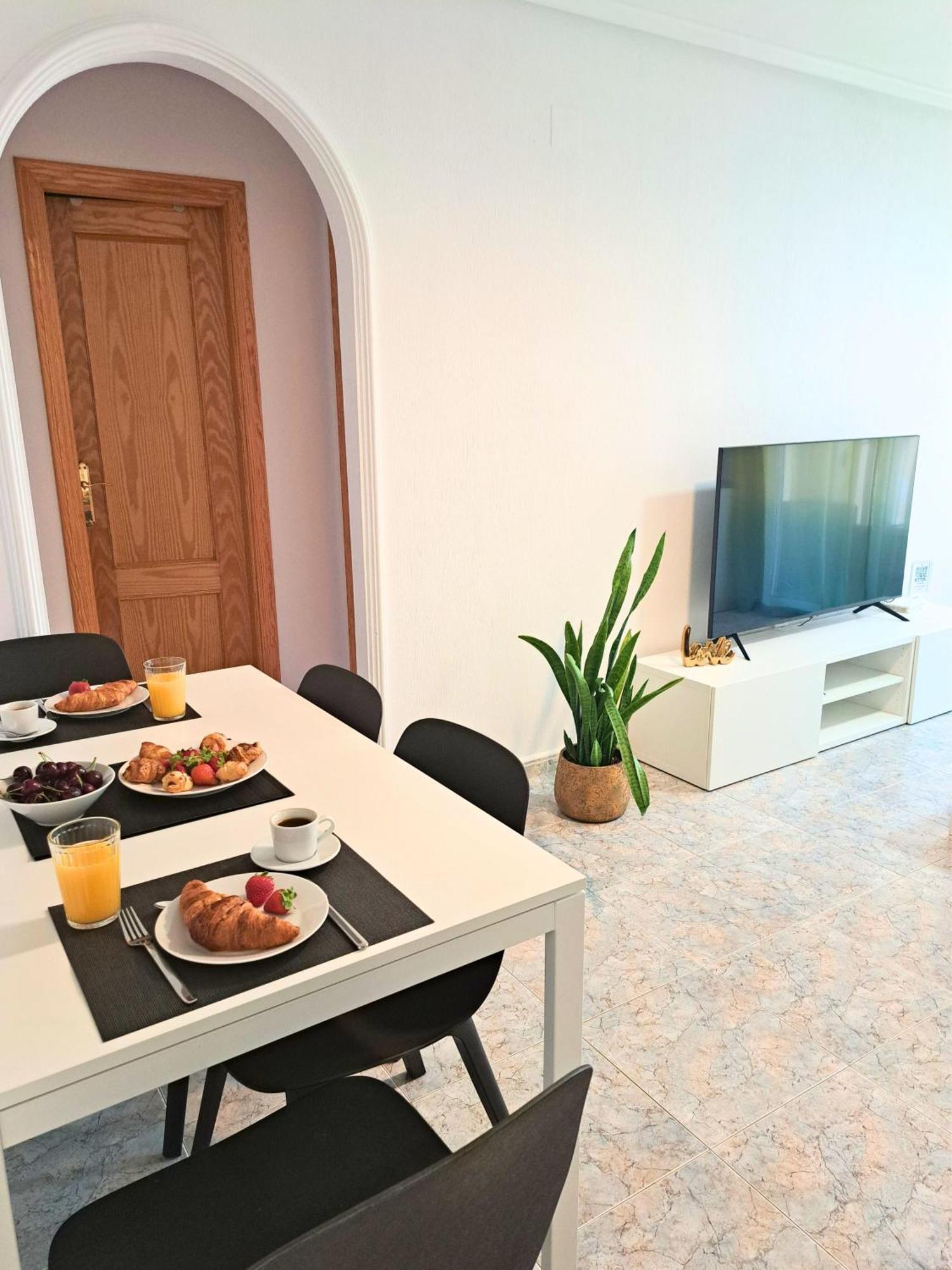 Sea View Apartment 아레날레스 델 솔 외부 사진